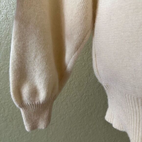 Vivien Forest Size S Beaded Pearl Embroidered Sweater Cream Coquette Grannycore - Picture 4 of 10